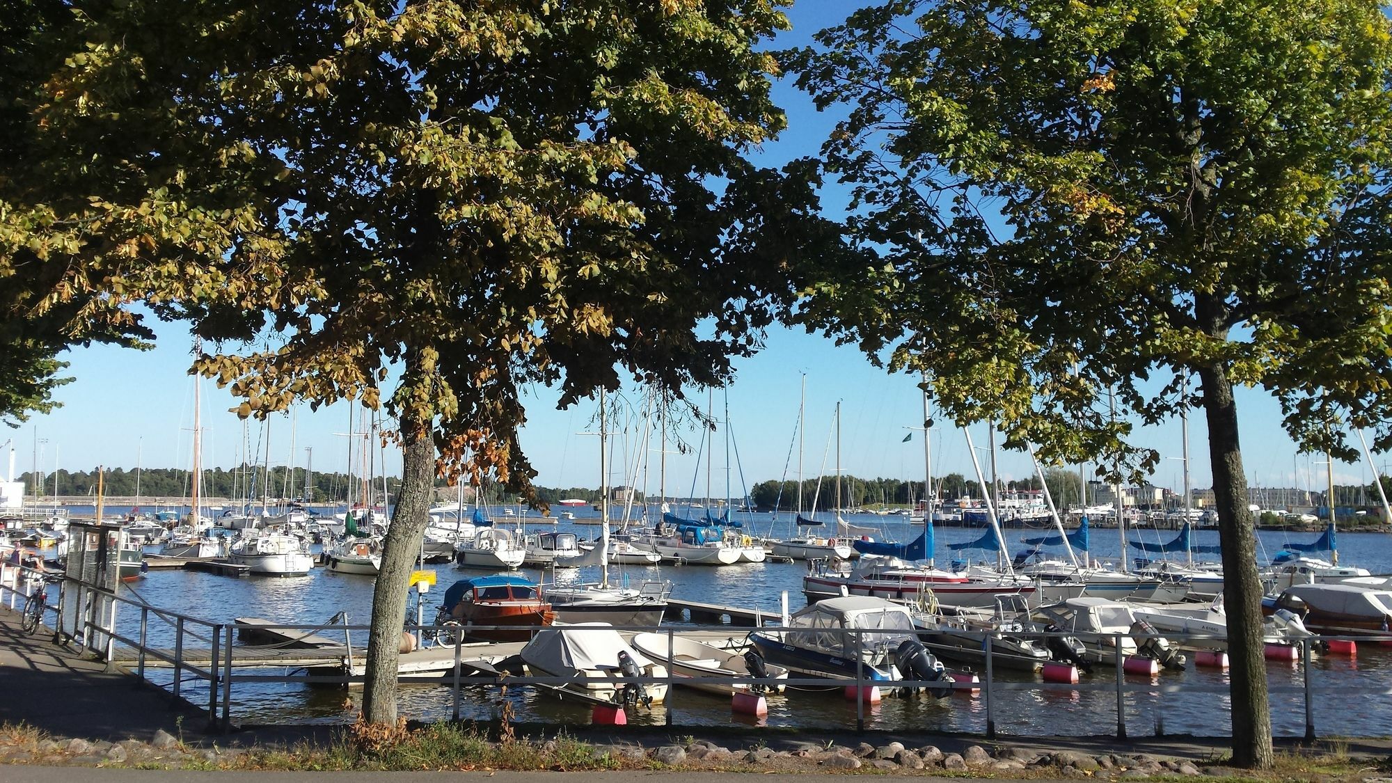 Seaside Downtown With Private Parking